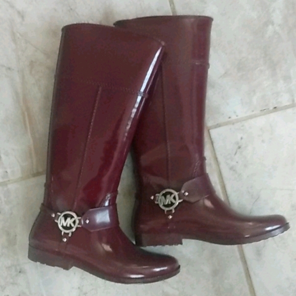 Michael Kors Burgundy Rain boots - Picture 1 of 4